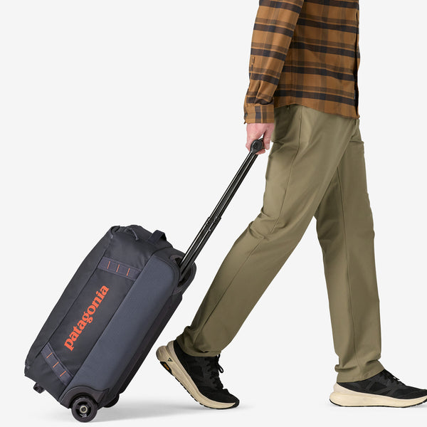 Patagonia Black Hole Wheeled Duffel 40L – Old Souls NY