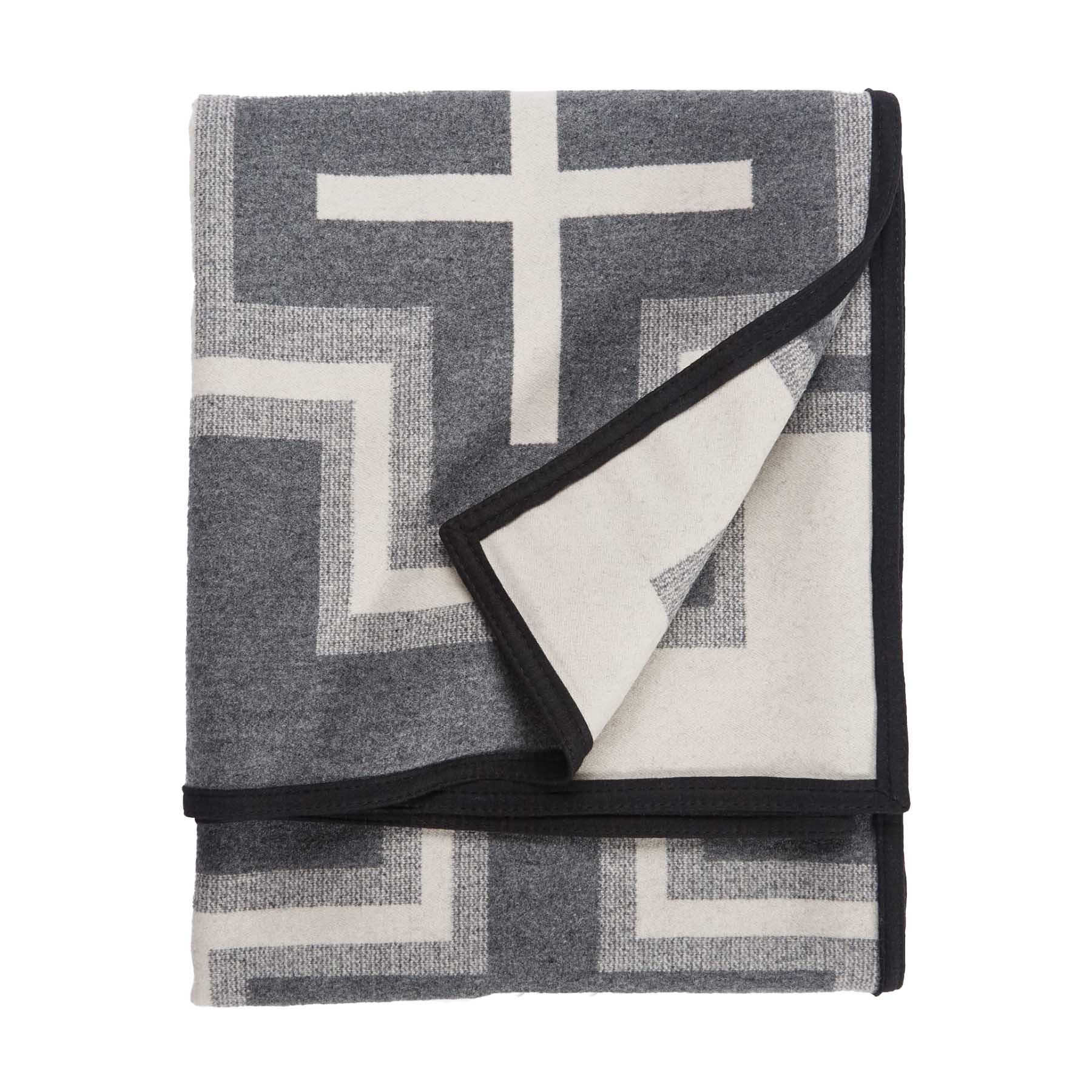 Pendleton Jacquard Unnapped Robe